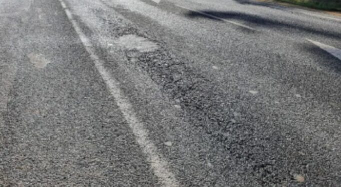 ¿Clavos en la carretera?: 4 claves para evitar caer en trampas durante tu viaje