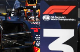 Checo Pérez recibe penalización de tres posiciones en la partida de Melbourne