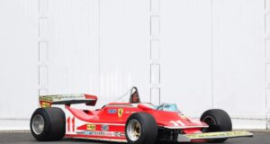 Ex-campeón del mundo de F1 en 1979, ha decidido vender parte de su colección entre ellos el Ferrari que lo hizo ganador.