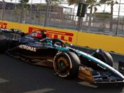 Nuevos experimentos en Melbourne: poner a punto el Mercedes de Hamilton y Russell