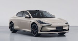 IM L6: el primer vehículo de producción del mundo con batería de estado sólido