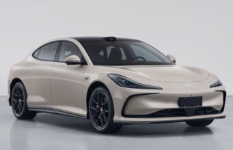 IM L6: el primer vehículo de producción del mundo con batería de estado sólido