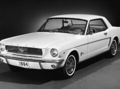 60 aniversario del Mustang en el Jockey Plaza este 14 de Abril