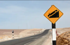 Conocemos las partes de una Carretera y las señales de Tránsito