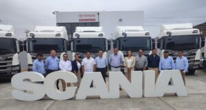 Scania Perú reafirma su liderazgo en el norte con entrega de importante flota de remolcadores para Dayanna Ingenieros