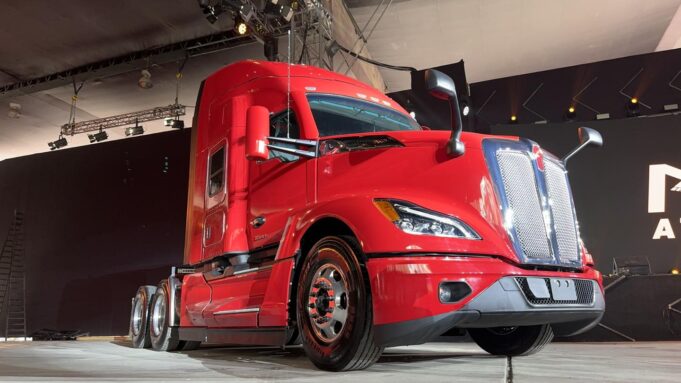 IPESA presentó nueva generación de camiones Kenworth T680