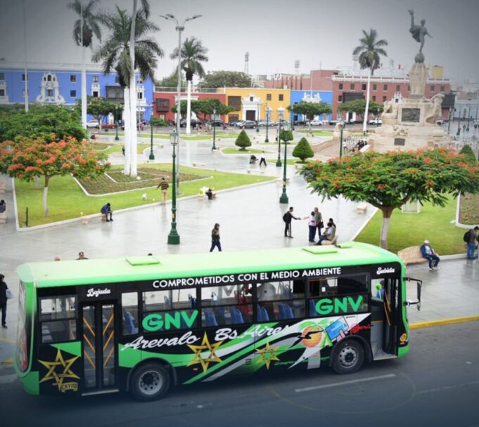 Modasa presenta bus a GNV para Trujillo