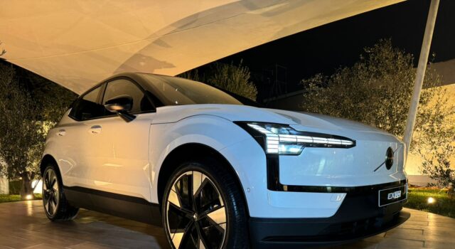 Volvo EX30 llega a Perú: El SUV más pequeño de la marca con un Gran Impacto