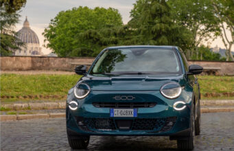 FIAT y su flota electrificada fueron parte en Roma del Encuentro Mundial sobre la Fraternidad Humana