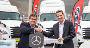 Divemotor entrega importante lote de tractocamiones a Logística Intermodal del Perú