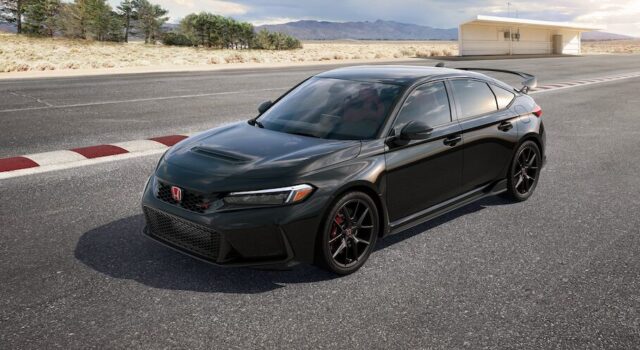 Honda Civic Type R 2024: Crystal Black, la leyenda se viste de negro