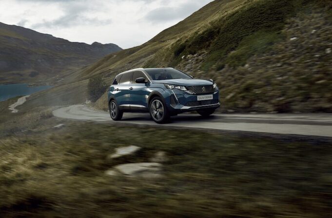 Roadtrip en Fiestas Patrias: tips de un piloto de carreras para estar preparado ante todo tipo de terreno