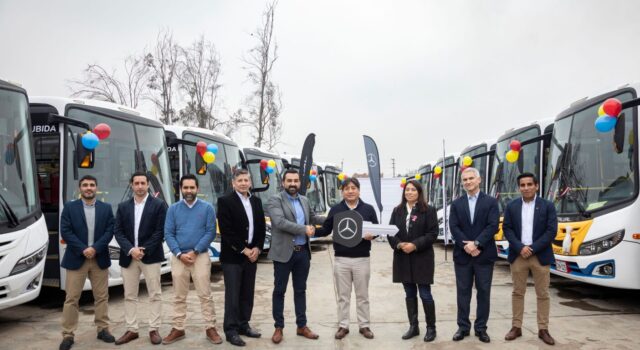 Divemotor entrega flota de 20 buses Mercedes-Benz OF917 a Empresa De Transporte y Servicios Niño Emanuel