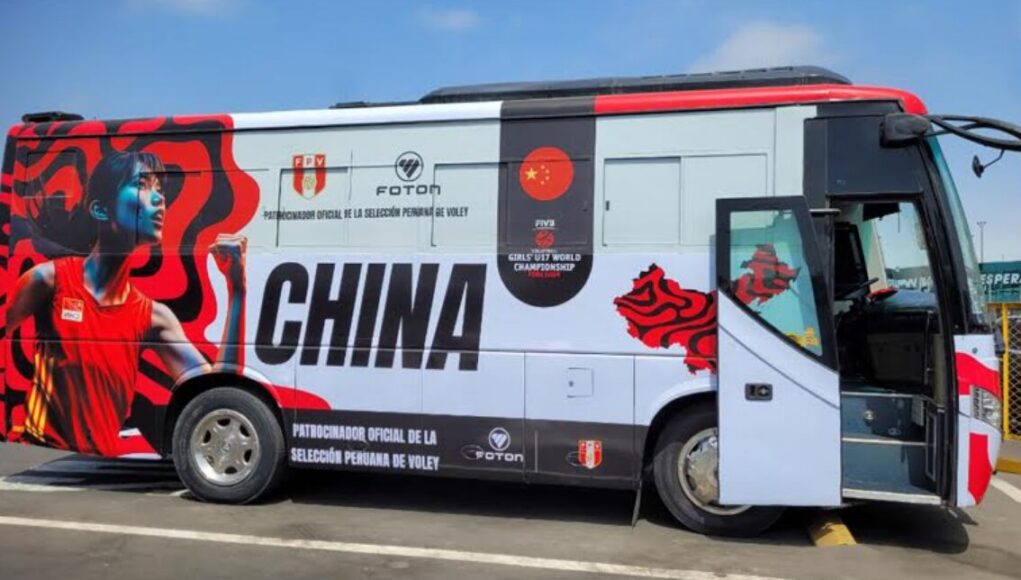 Foton facilito 2 buses para el traslado de selecciones de Voleibol a la Federación Peruana de Voleibol