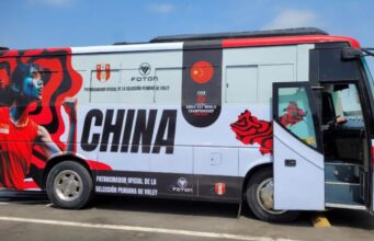 Foton facilito 2 buses para el traslado de selecciones de Voleibol a la Federación Peruana de Voleibol