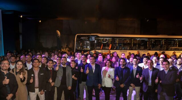 Divemotor lanza “Mercedes On Tour Buses y Vans» en Lima