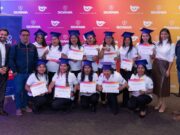 Rompiendo barreras: 12 mujeres se graduaron como conductoras especializadas en camiones Scania