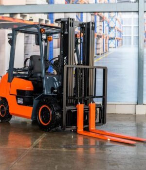 Mantenimiento preventivo de un montacarga: Conoce cómo ahorrar costos y mejorar la eficiencia de tu equipo
