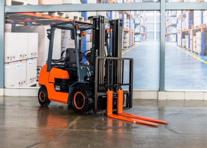 Mantenimiento preventivo de un montacarga: Conoce cómo ahorrar costos y mejorar la eficiencia de tu equipo
