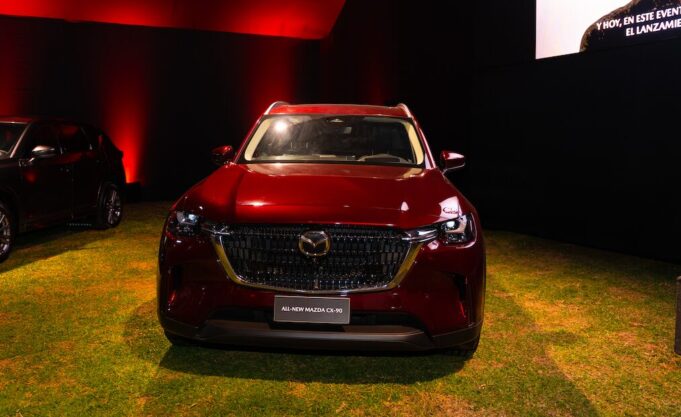 All New Mazda CX-90: La exclusiva suv hibrida de 3 filas llegó al perú