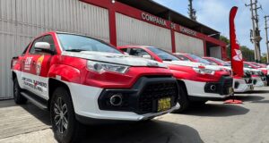 JMC pone a disposición importante flota de pick-ups al Cuerpo General de Bomberos Voluntarios del Perú