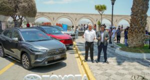 Toyota del Perú impulsa la movilidad sostenible en Arequipa junto a estudiantes, empresarios y autoridades