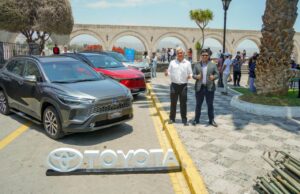 Toyota del Perú impulsa la movilidad sostenible en Arequipa junto a estudiantes, empresarios y autoridades