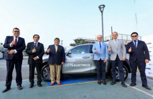 Toyota del Perú pone a disposición del Ministerio de Energía y Minas un vehículo 100% eléctrico para impulsar la movilidad sostenible