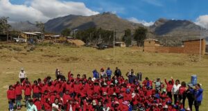 Scania Perú lleva abrigo a más de 6000 niños y niños