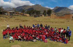 Scania Perú lleva abrigo a más de 6000 niños y niños