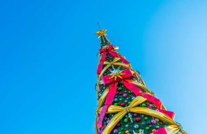 Encendidos de árboles: conoce esta y otras tendencias que mueven a los limeños en Navidad