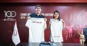 Universitario y Jetour renuevan su unión por todo el 2025