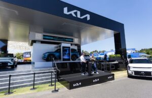 Kia celebra 24 años como mobility partner del Australian Open 2025