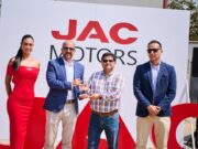 JAC Camiones entregó 25 camiones D300 VIP a Grupo Jiménez para optimizar sus operaciones