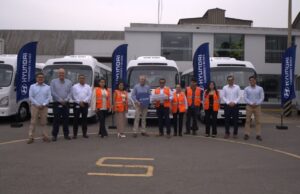 Hyundai entrega una flota de 7 buses County a Transportes Ríos