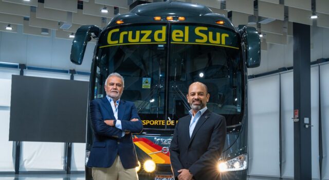 Volvo y Cruz del Sur apuestan por tecnología Euro 6 en Perú