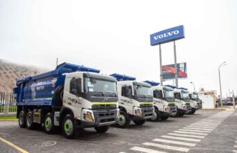 San Martín Contratistas Generales adquiere importante flota de camiones y excavadoras Volvo para operaciones mineras