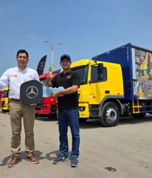 Divemotor entrega 15 unidades Mercedes-Benz Atego 1419 a Arca Continental-Lindley
