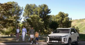 El regalo perfecto para las mamás modernas: espacio, seguridad y estilo con Hyundai