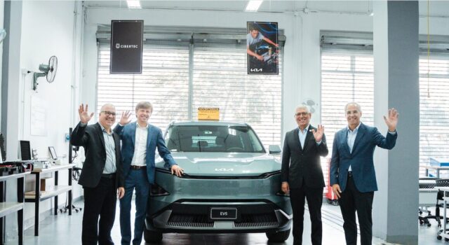 Kia Perú y Cibertec inauguran el primer Centro de Entrenamiento en Latinoamérica