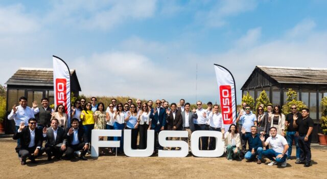 FUSO realiza encuentro con rentings reforzando su propuesta integral de producto y postventa