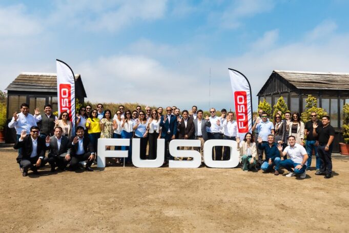 FUSO realiza encuentro con rentings reforzando su propuesta integral de producto y postventa
