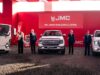 JMC presenta nuevos modelos y versiones especializadas en importante evento junto a delegación del gobierno chino