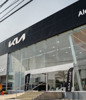 Kia inaugura su renovada tienda en Camacho, uno de los clústeres automotrices más importantes de Lima