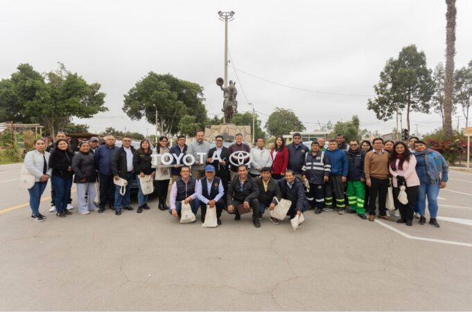 Ica: Toyota reafirma su compromiso con la movilidad sostenible junto a autoridades, empresarios y estudiantes