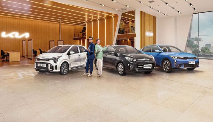 KIA se afianza en el top 2 del mercado y presenta su nueva campaña a todo ritmo con Tony y Mimy succar