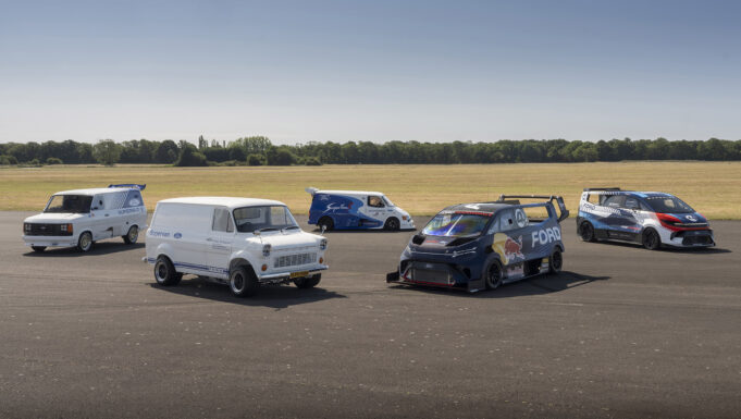Ford exhibe las cinco generaciones de la SuperVan en el Festival de Goodwood 2025
