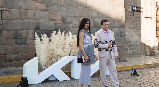 Sergio Dávila y Kia apuestan por la moda sostenible con un desfile de alta costura en Machu Picchu