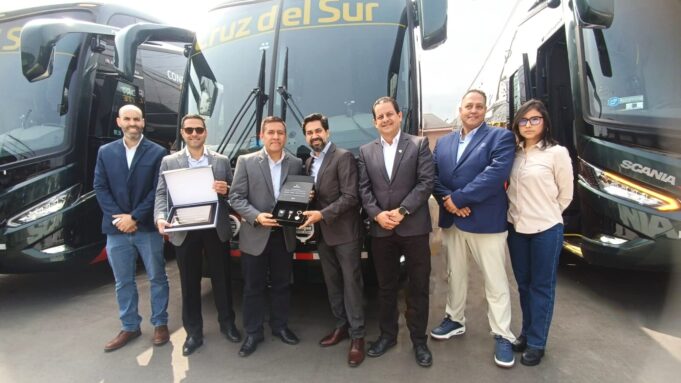 Confort y seguridad sobre ruedas: Cruz del Sur apuesta por la nueva generación de buses Scania para su servicio premium
