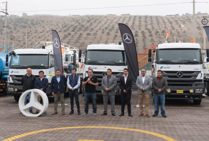 Divemotor entrega 6 camiones Mercedes-Benz Axor a Séché Group para operaciones en minería